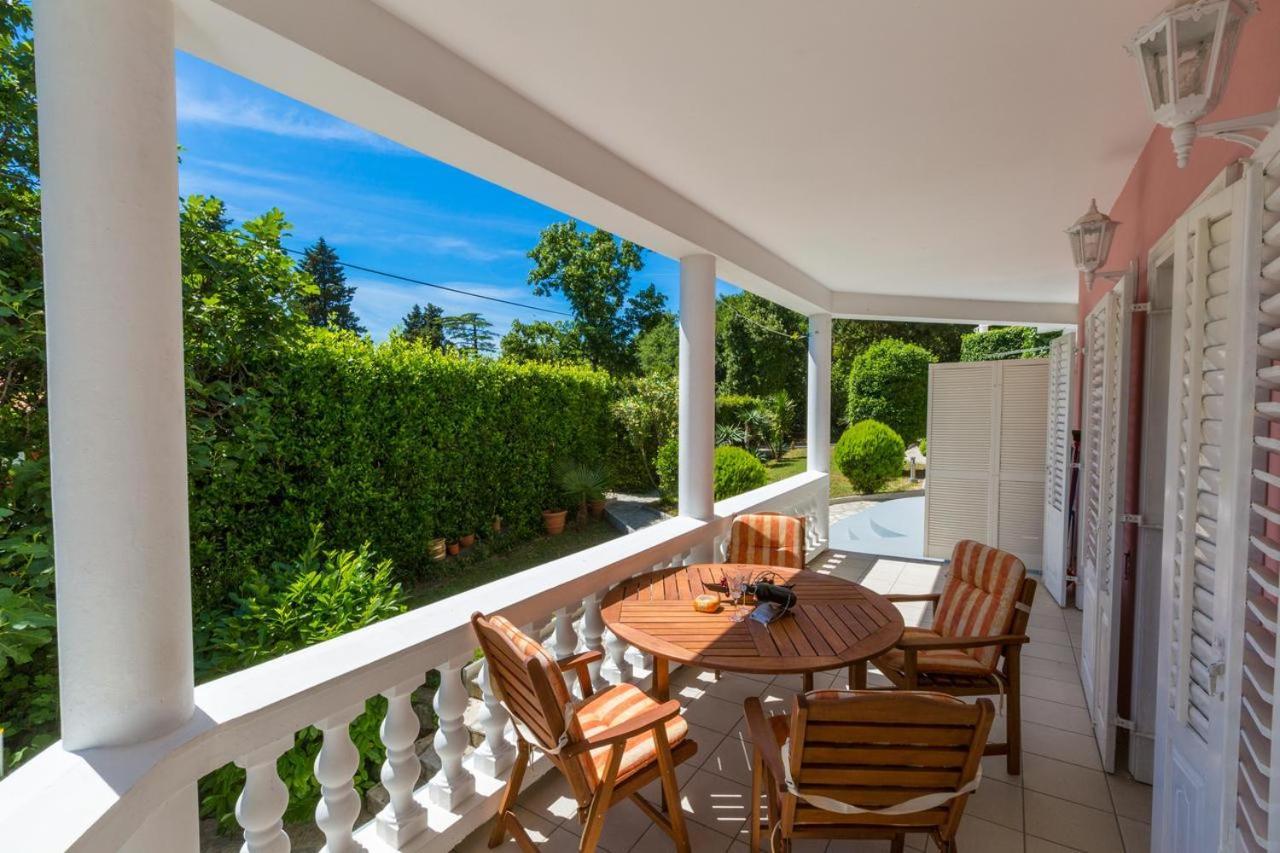 Jurincic Apartment Crikvenica Ruang foto