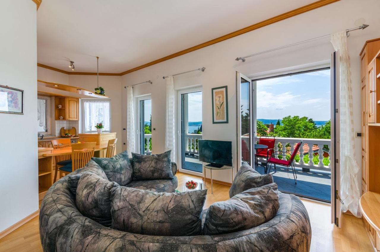 Jurincic Apartment Crikvenica Ruang foto