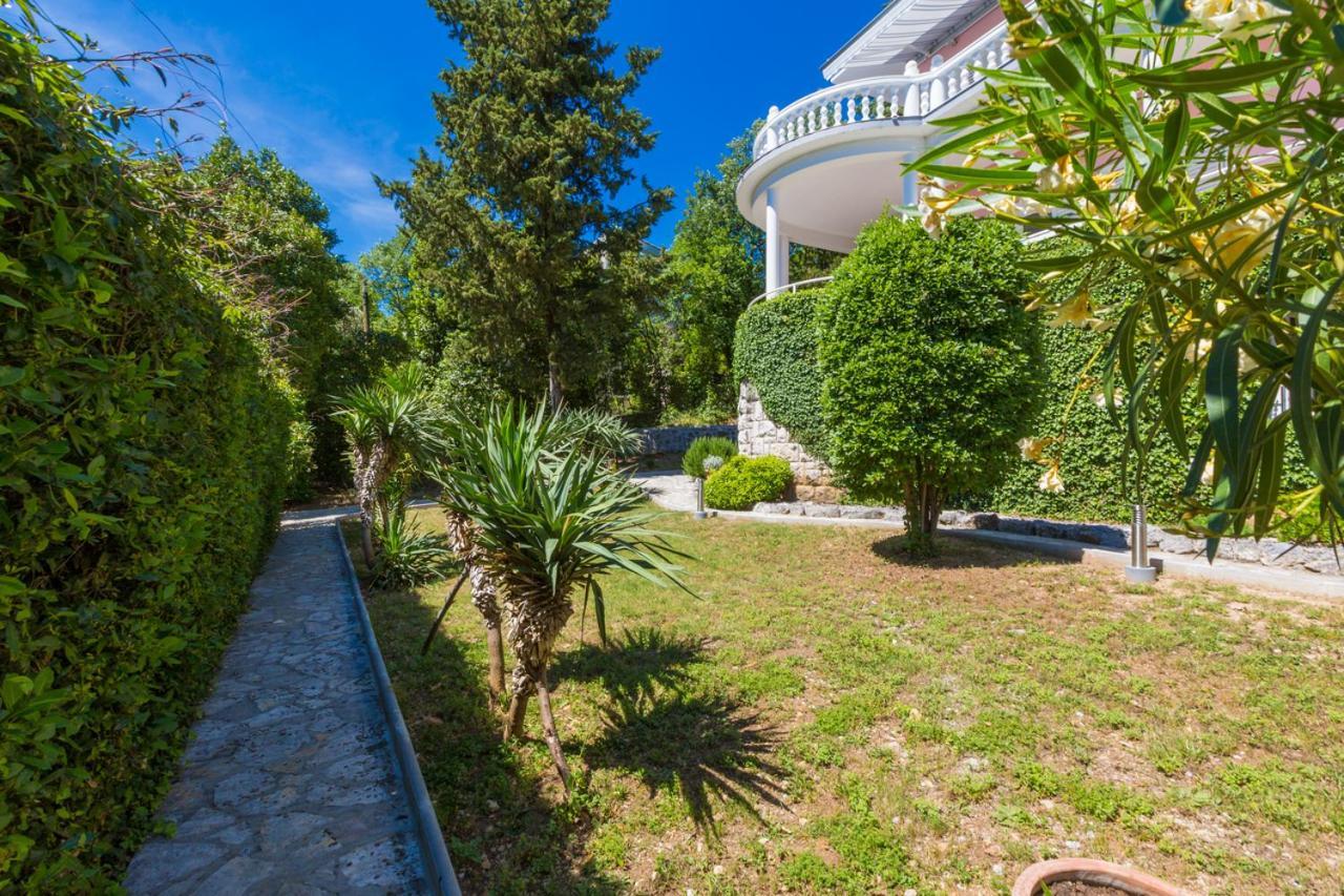 Jurincic Apartment Crikvenica Bagian luar foto
